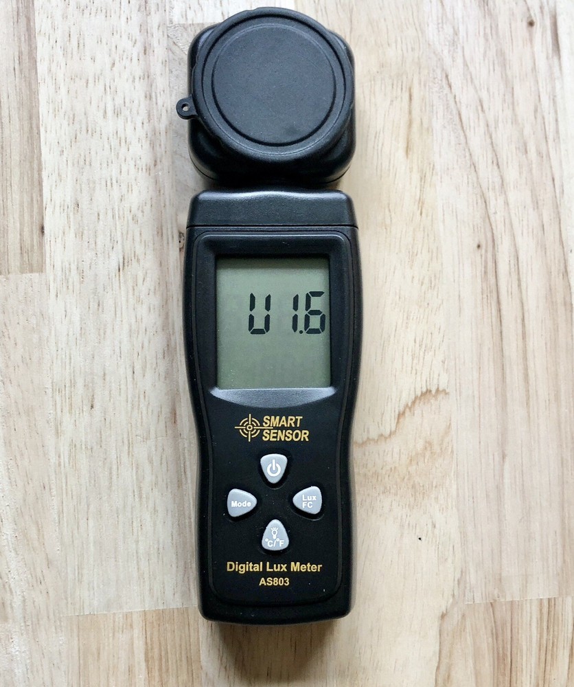 Smart Sensor AS803 LCD Digital Lux Meter Handheld Working