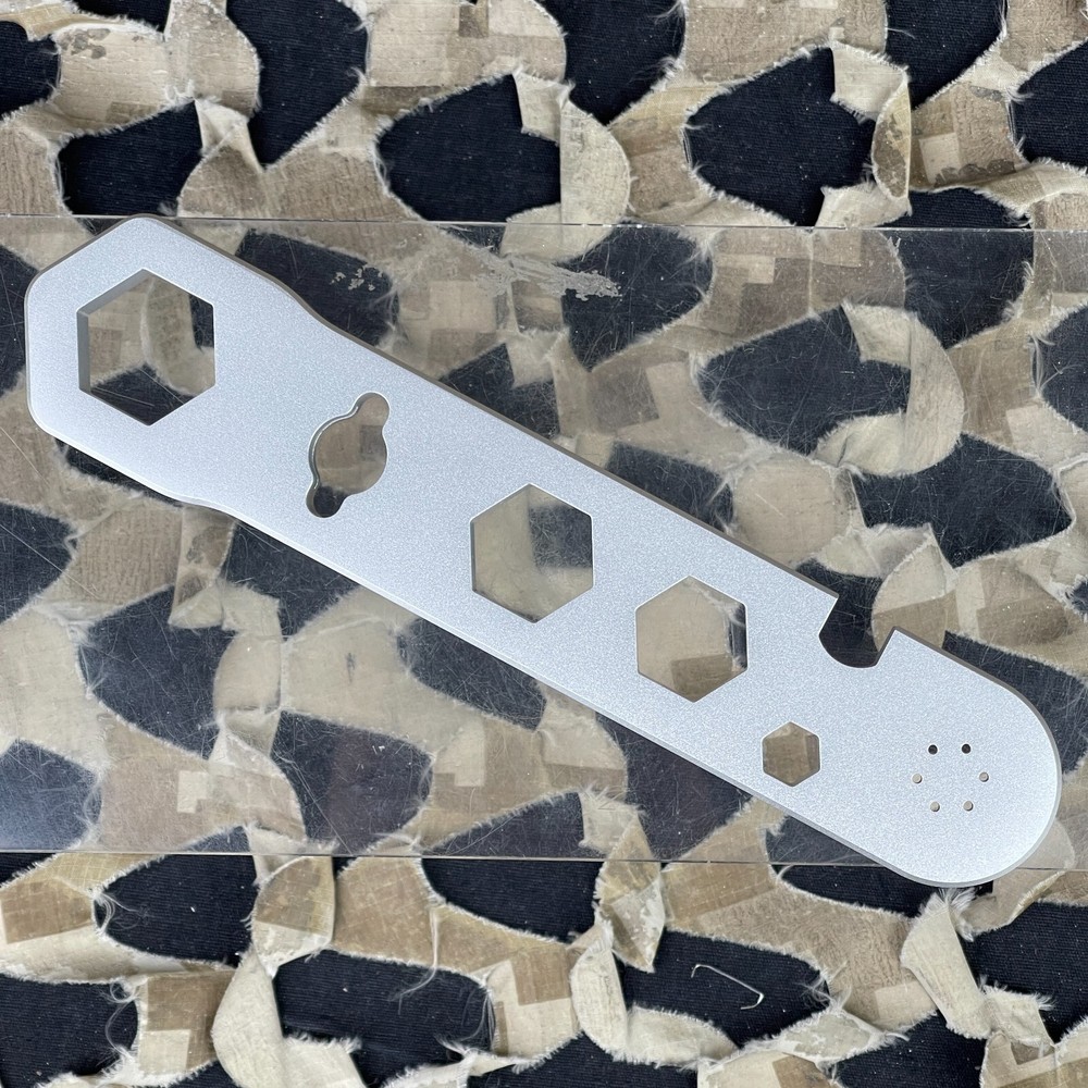 NEW Core Universal Regulator Multi Tool - Silver