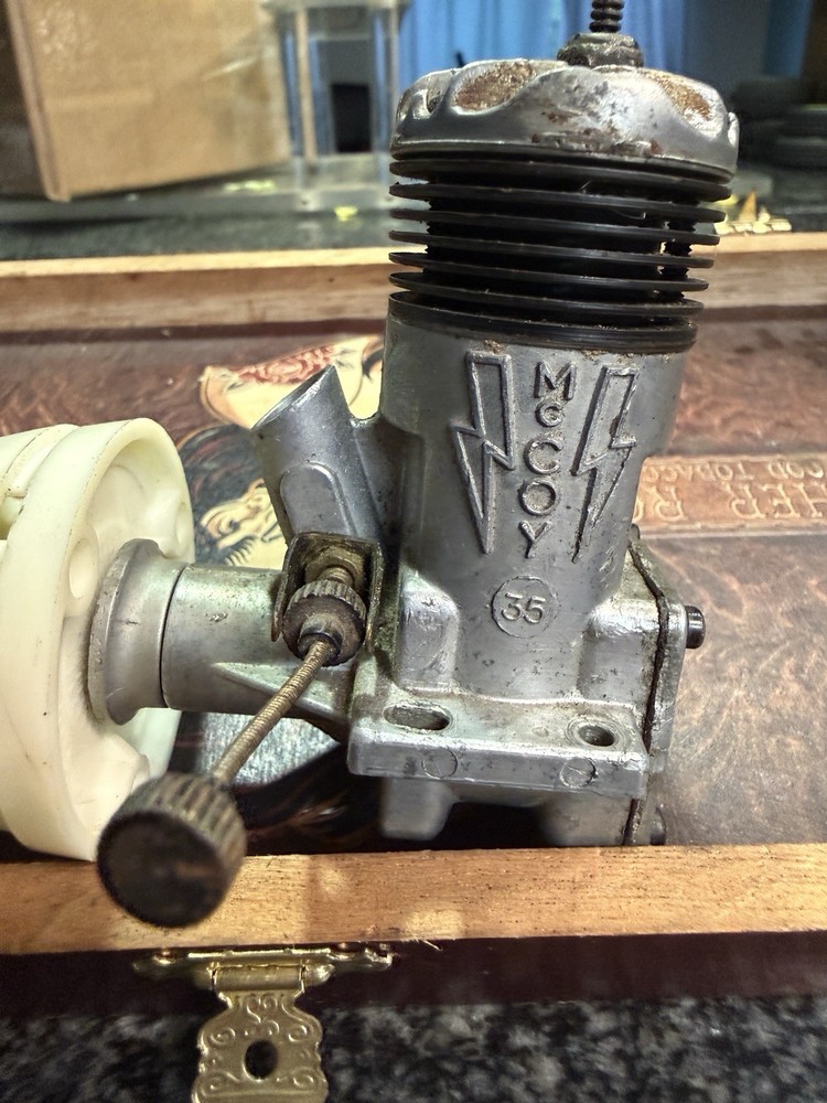 Vintage McCoy .35 RC Plane Stunt Engine! Compression !!