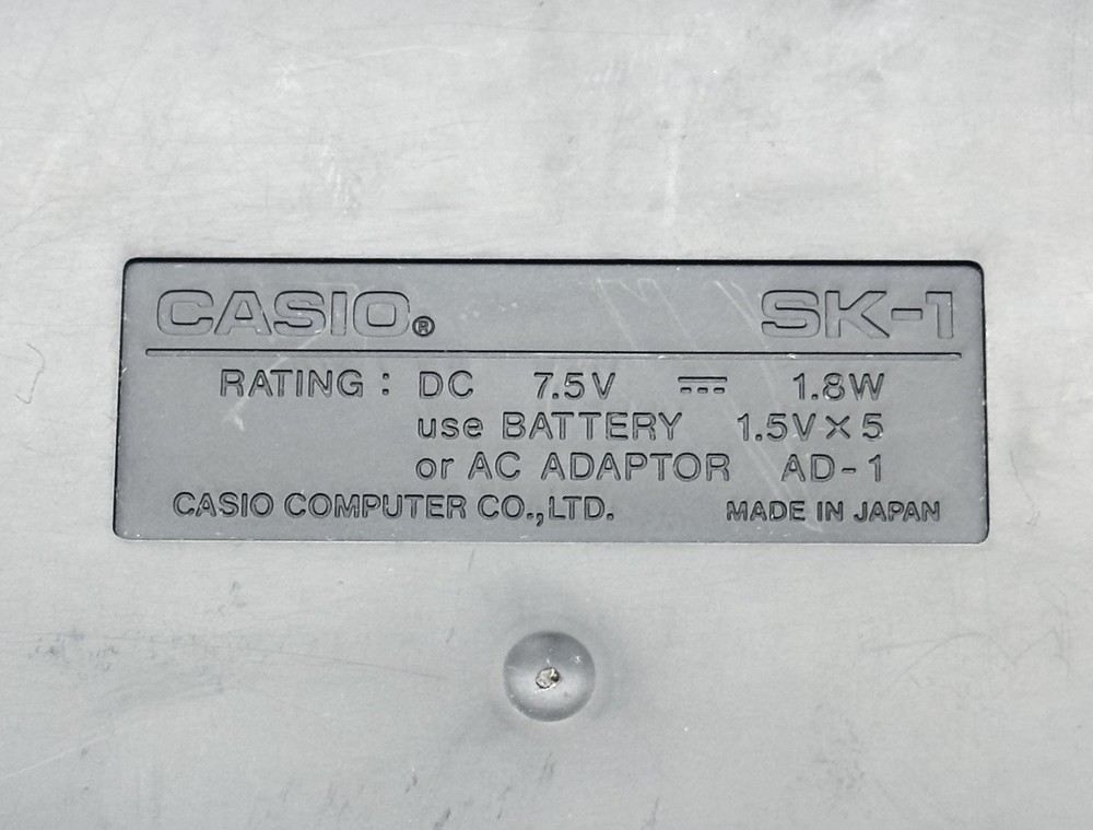 Casio SK-1 Sampling Electronic Keyboard Synthesizer 32 Key TESTED READ BELOW!