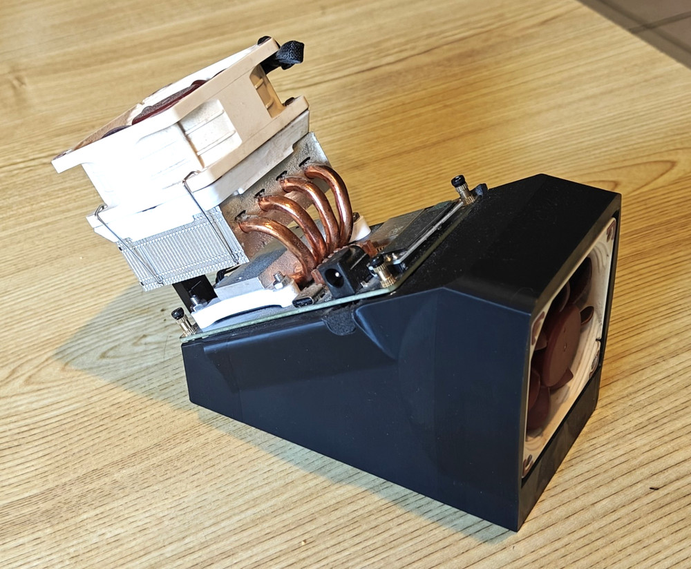 Cooling System For Bitaxe Air flow optimised dock 60mm Fan mount (MOUNT ONLY)