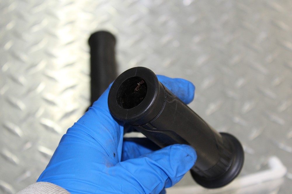 2013 HONDA CB500X RIGHT THROTTLE GRIP