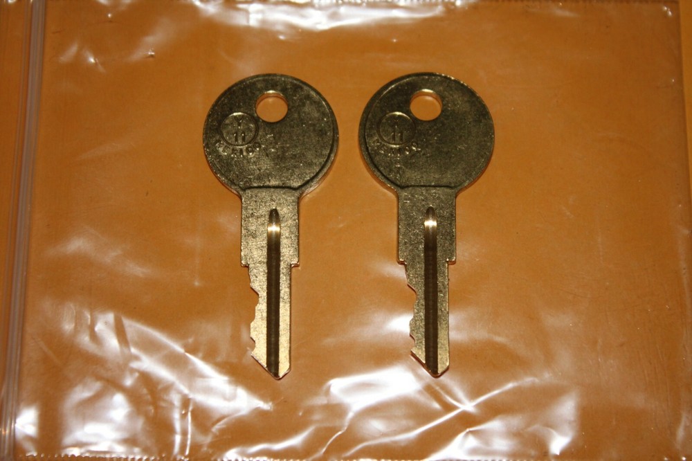 LL1-LL225 2-New Keys For Waterloo tool boxes cut to your code replacement key