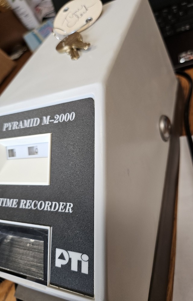 Pyramid Technologies, Inc. PTi Time Clock, Model 2000 Electric Day Time Recorder