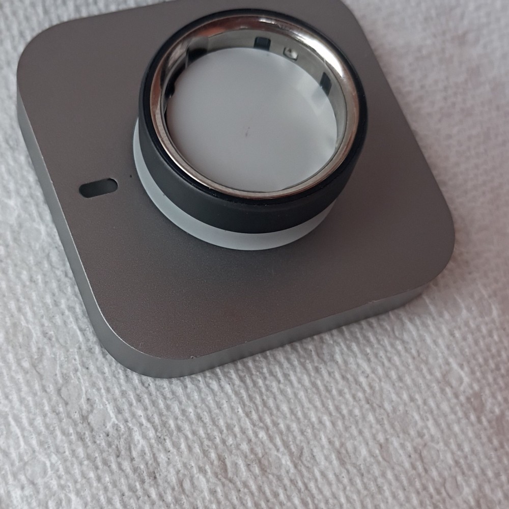 Oura Ring Gen 3 Activity Tracker Silver Size 13 with Charging Base