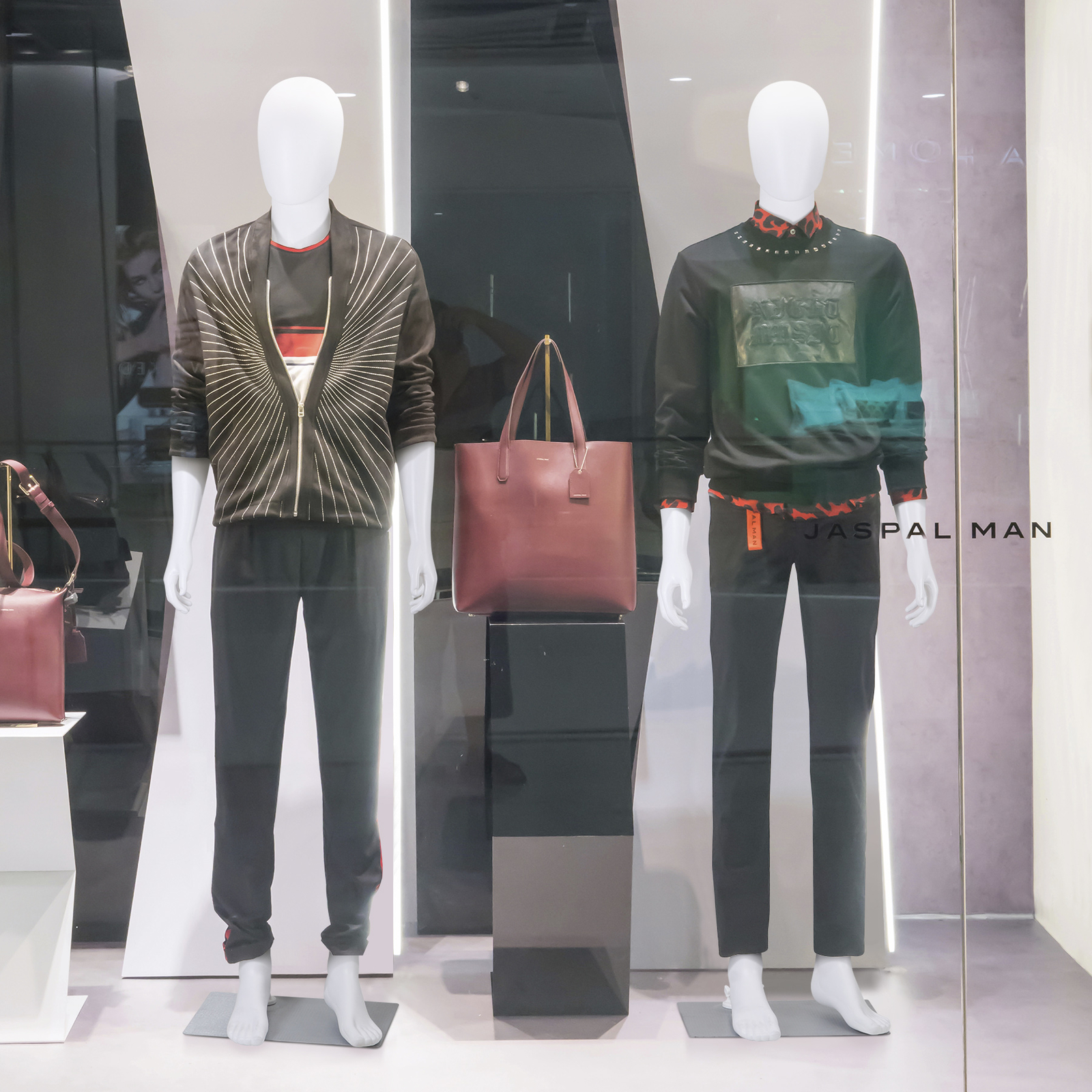 Male Mannequin Full Body Dress Form Adjustable 73Inch Realistic Detachable White