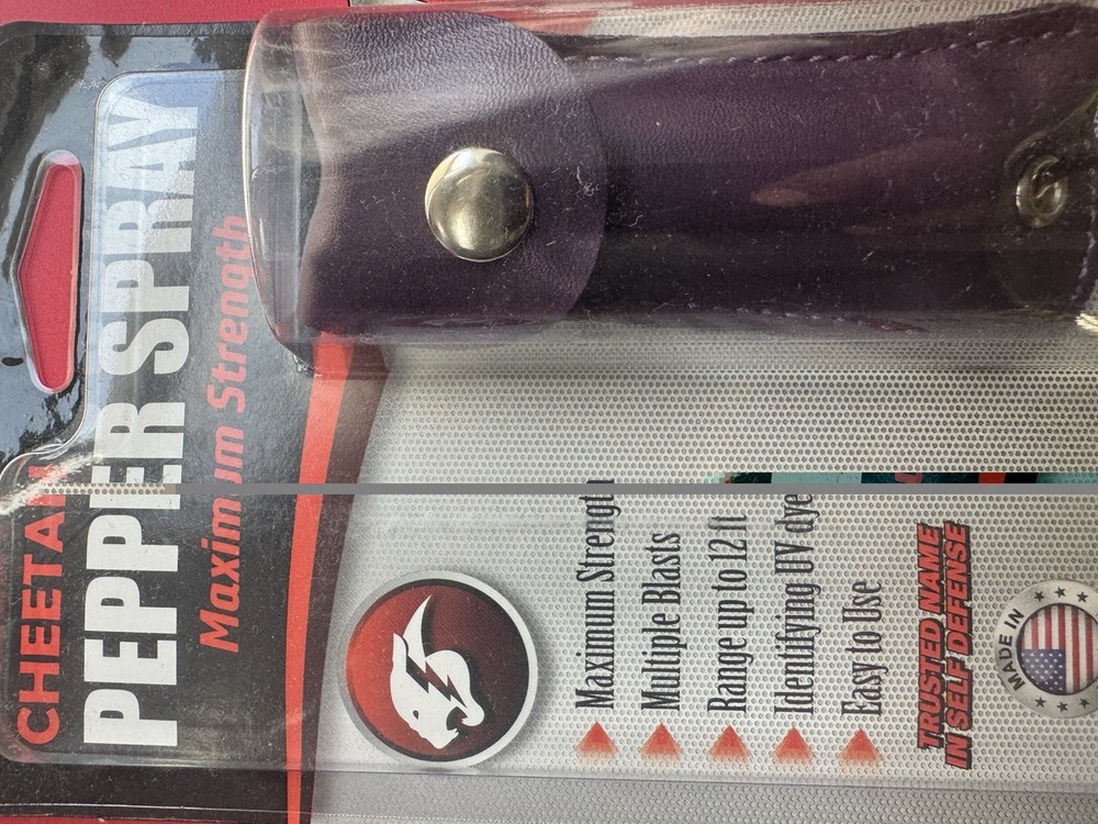 Cheetah Maximum Strength Pepper Spray Purple Case Self Defense
