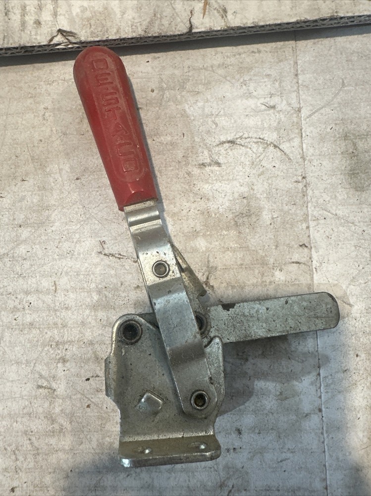 Destaco #207-U New Condition (SW3)