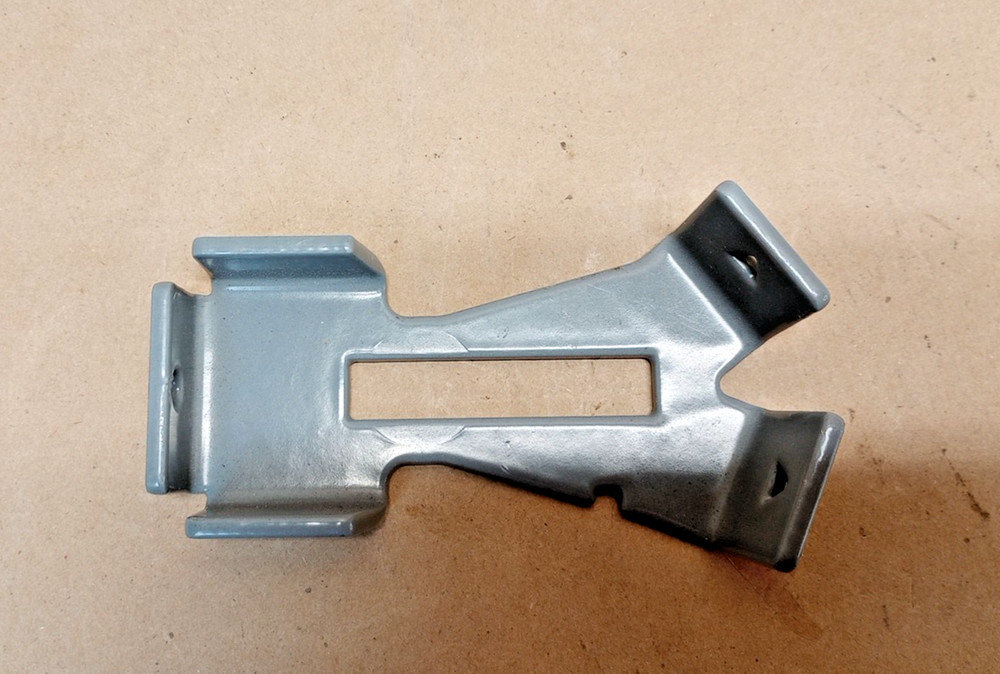 SmartDock Valve Retaining Tab – Triangle-Circle