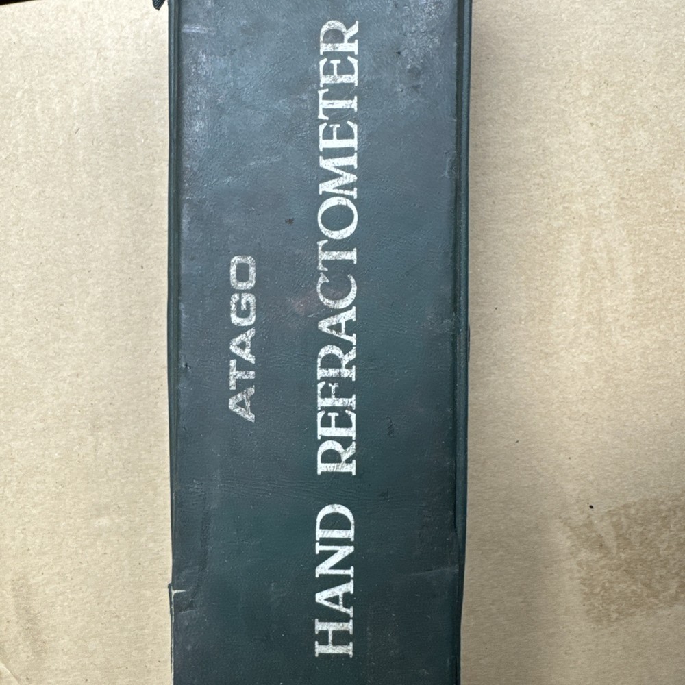 ATAGO Hand Refractometer 9106  Used Untested