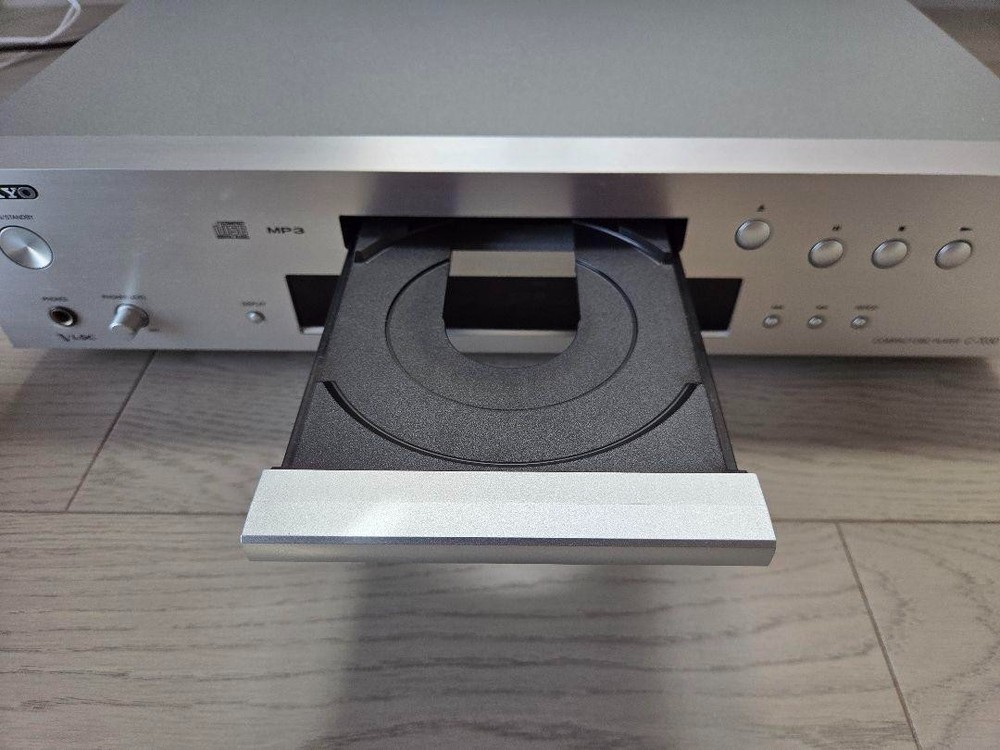 ONKYO C-7030 CD Player Deck w/Remote control JANK