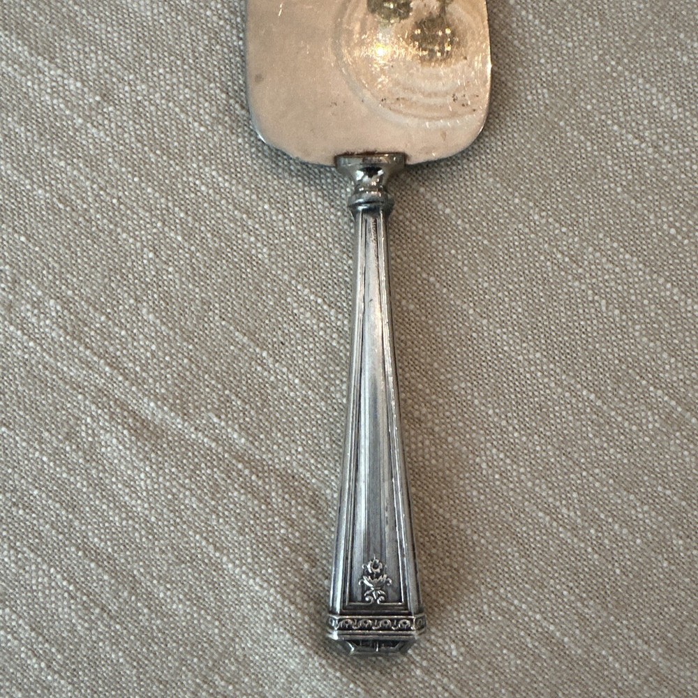 STERLING HANDLED CAKE SERVER