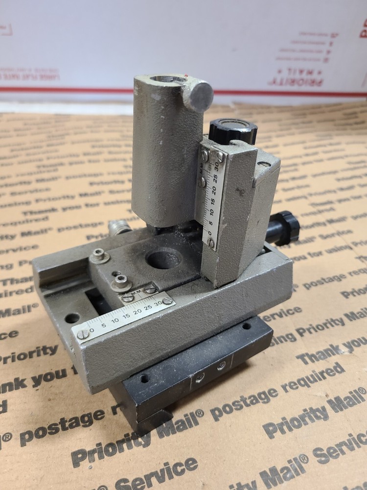 Optical Dovetail Mount w/Translation