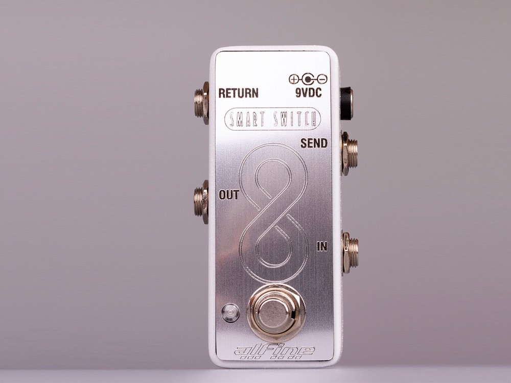 SMART SWITCH LOOPER - True Bypass guitar effects pedal microcontroller based