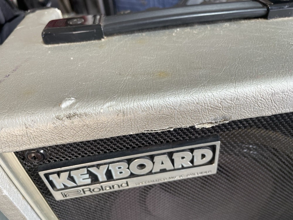 ROLAND CUBE-40 KEYBOARD AMPLIFIER AMP CK-40 SILVER