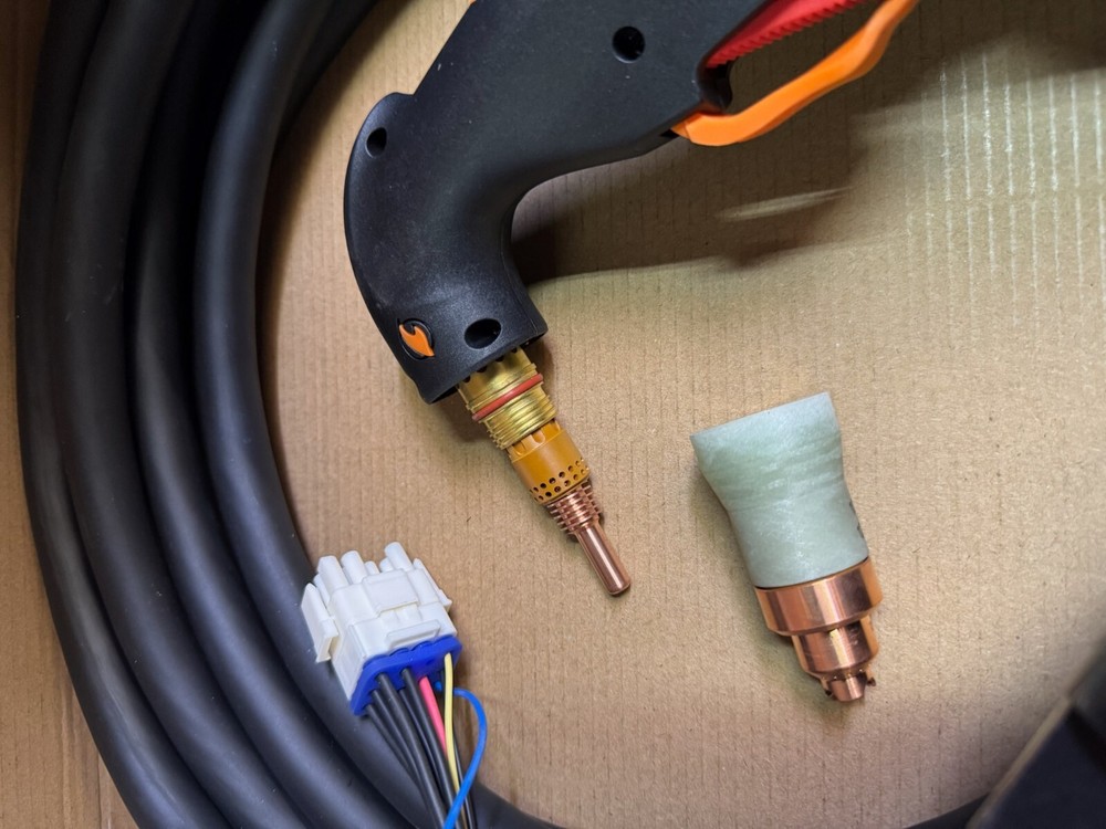 TH125 Plasma Cutting Torch TH125 - New Replacement Part