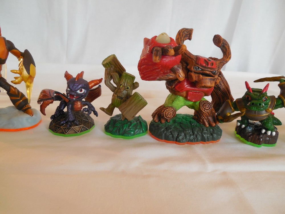 Skylander playstation 3 figures 10pc