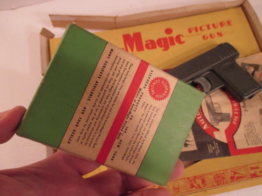 Auto-Magic-Picture Gun-1938-Projects Pictures on any flat surface
