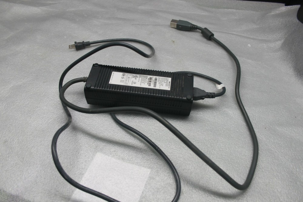 Genuine Microsoft XBOX 360 AC Adapter DPSN-186DB A