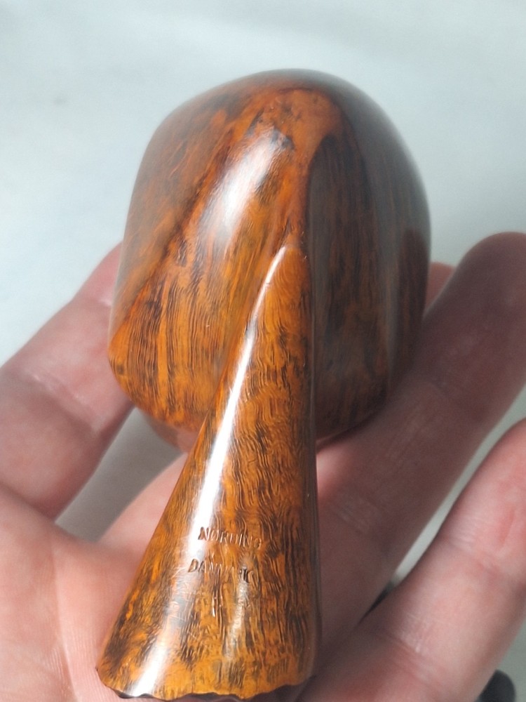 Nording Danmark Feehand Tobacco Pipe
