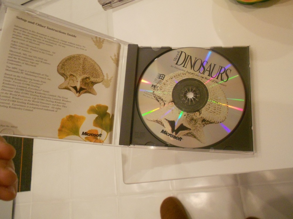 MICROSOFT DINOSAURS PC 1993 CD ROM-WINDOWS GREAT CONDITION