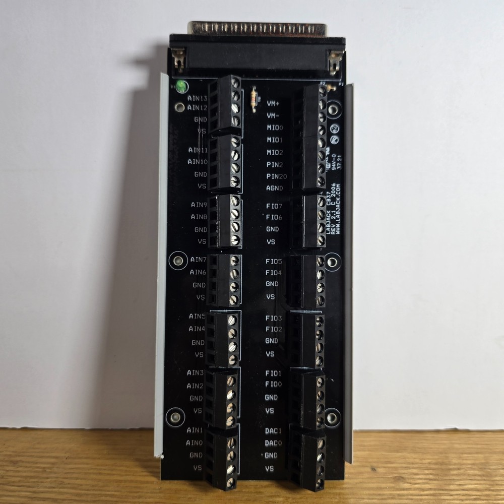 LabJack Cb37 Terminal Board Rev 2.1 C 2006