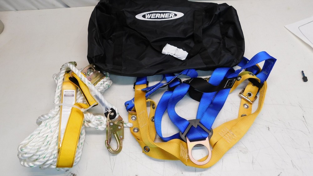 Werner K111204 Roofing Kit, 50-Foot Roop Basic Safty Harness, Duffel Bag