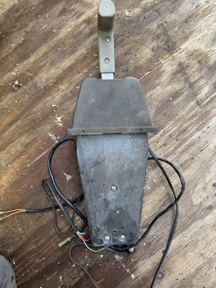 Yamaha Engine Top Mount 704 Binnacle Control Box