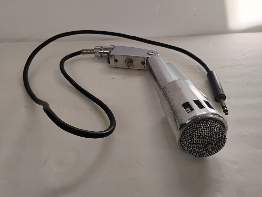 Electro-Voice 644 Dynamic Cardioid Microphone