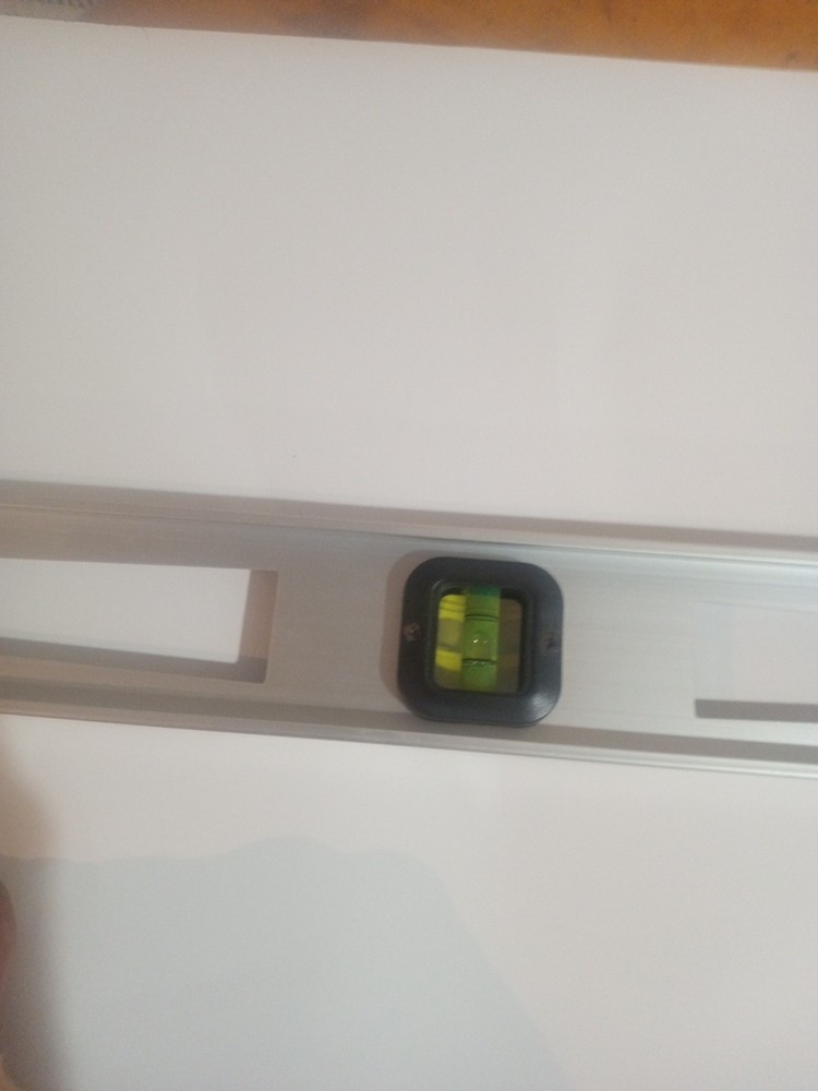 Johnson Level & Tool 48” Contractor Level With Hard She’ll Case Good Condition