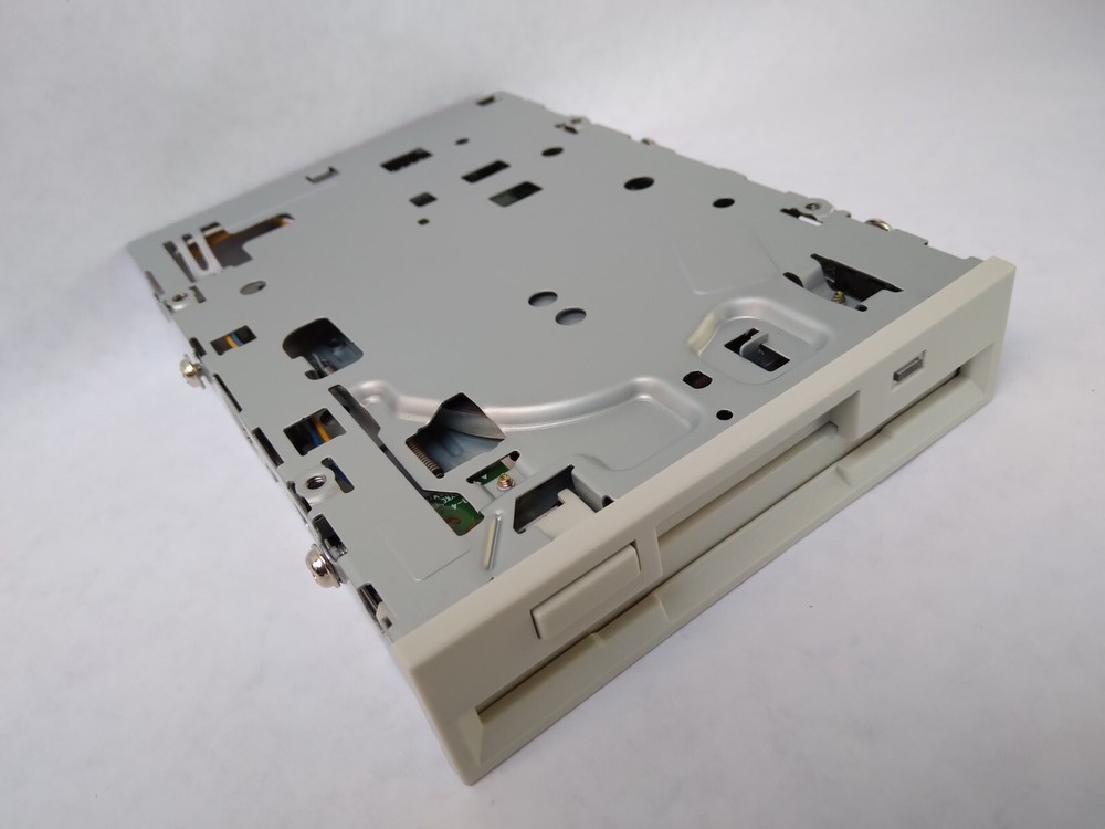 Mitsumi D359M3D 3.5" Floppy Disk Drive for PC/Other.