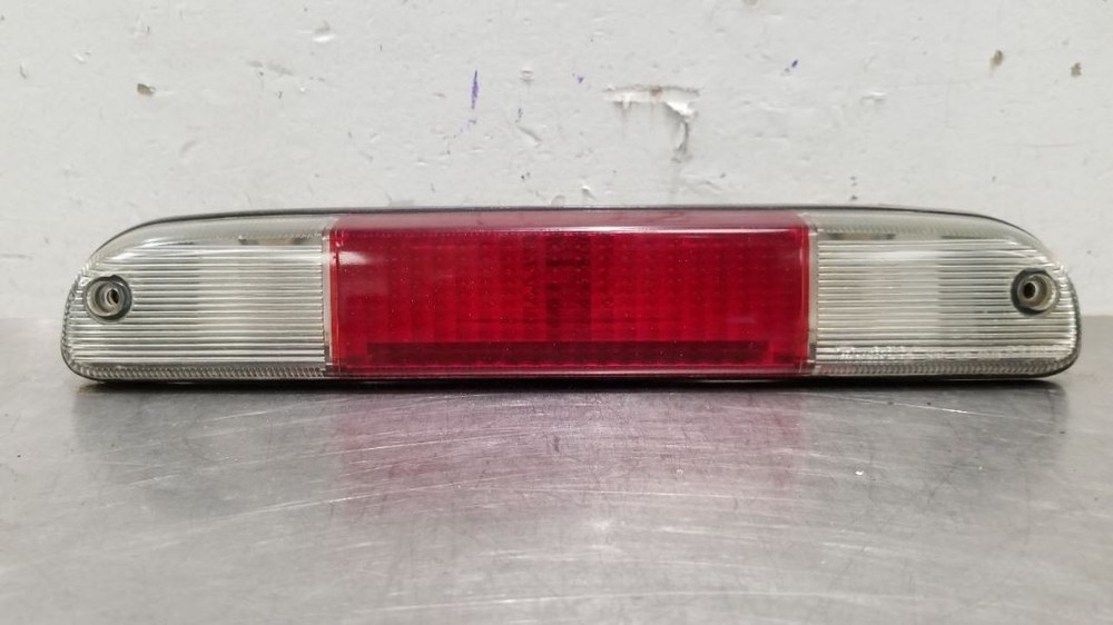 04 FORD F250 SUPER DUTY HIGH MOUNTED STOP LIGHT