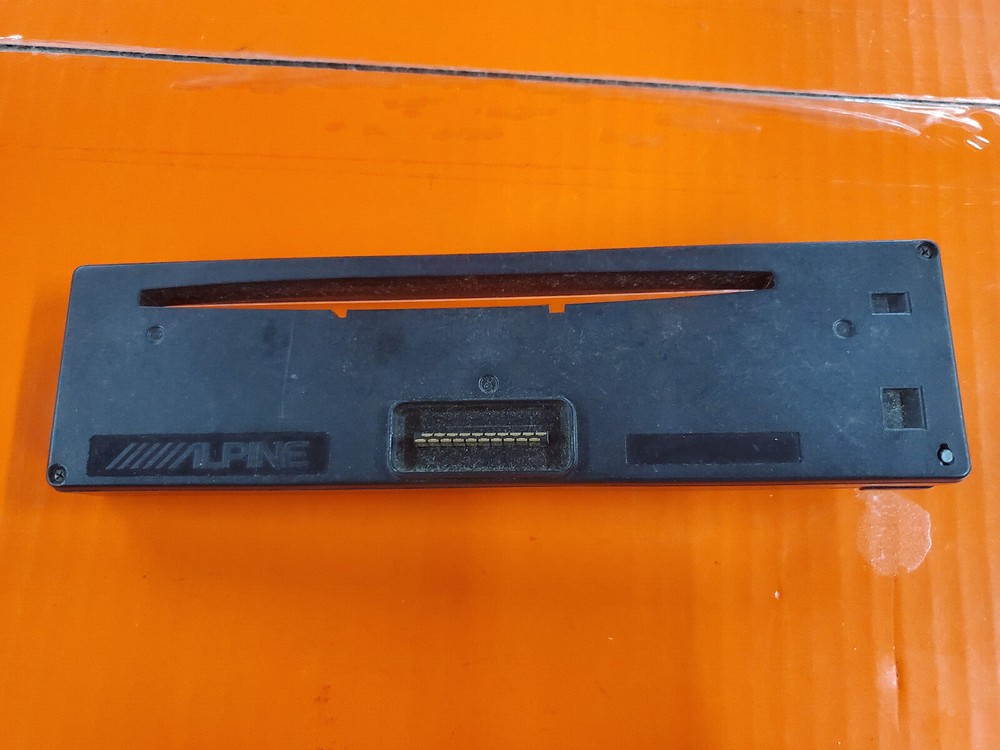 ALPINE CDE 136BT FACEPLATE
