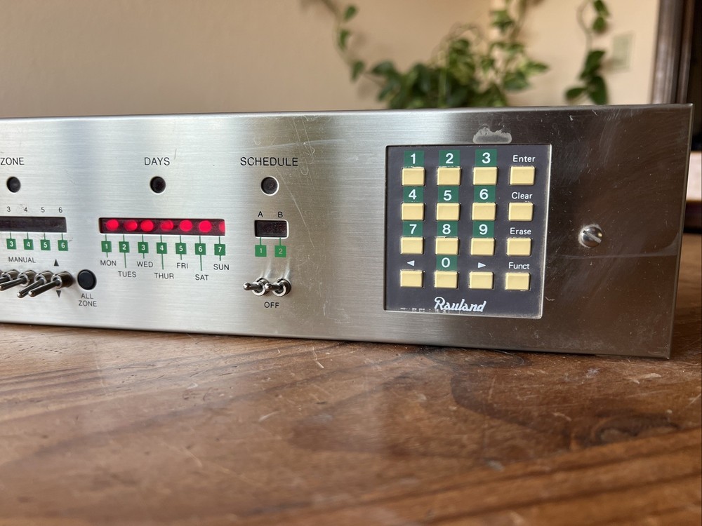 Rauland 2424 Programmable Master Clock