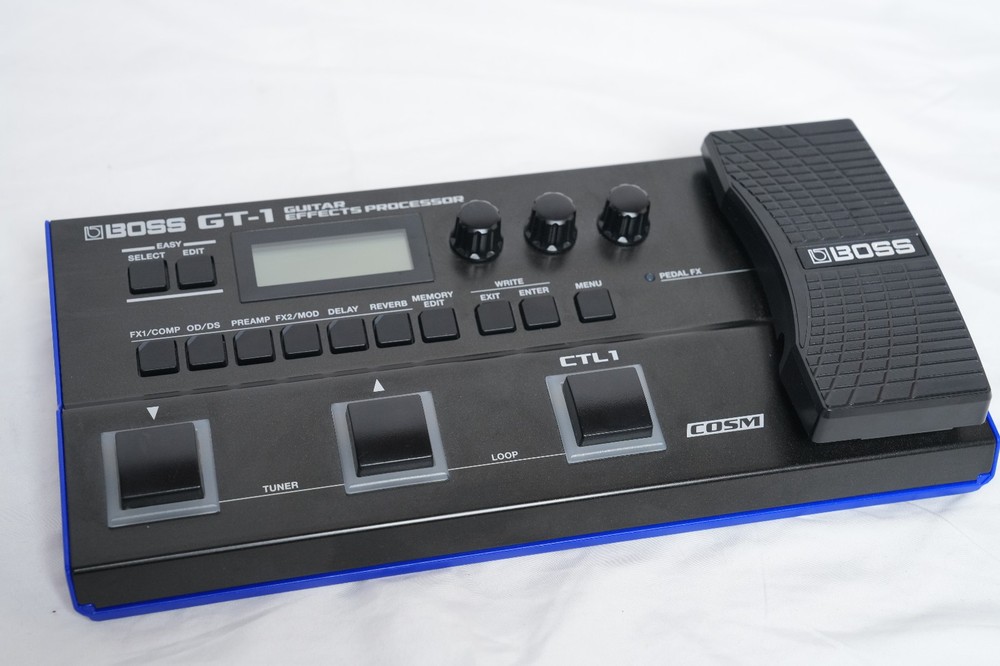 BOSS GT-1 Guitar EFFECTS PROCESSOR/MULTI-EFFECTOR