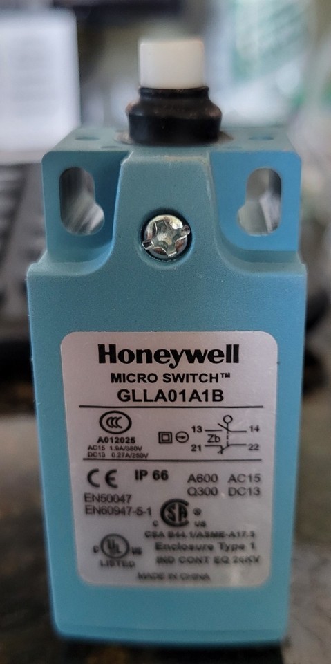 Honeywell GLLA01A1B Micro Switch (new open box)