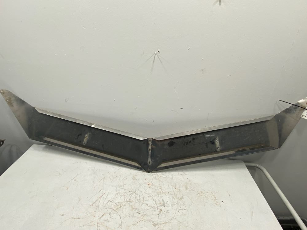 2013 Peterbilt 386 Visor (654-10563)