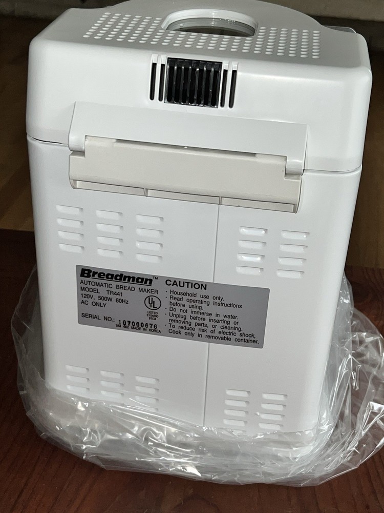 Breadman Automatic Bread Maker Model TR441 Brand New Open Box