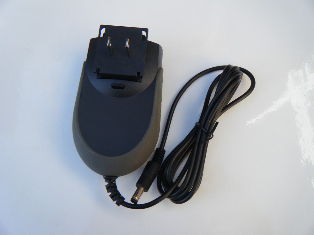 Adapter power supply FOR Wolfvision  Document Scanner Projector  VZ-8 Model