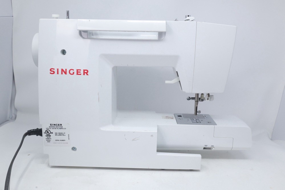 Singer 9340 Computerized Sewing Machine *TESTED/WORKING* (NO FOOT PEDAL/CABLES)