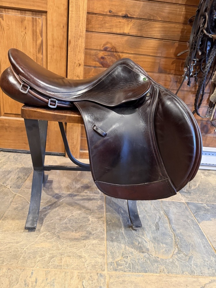 County Sensation  Saddle 17.5M