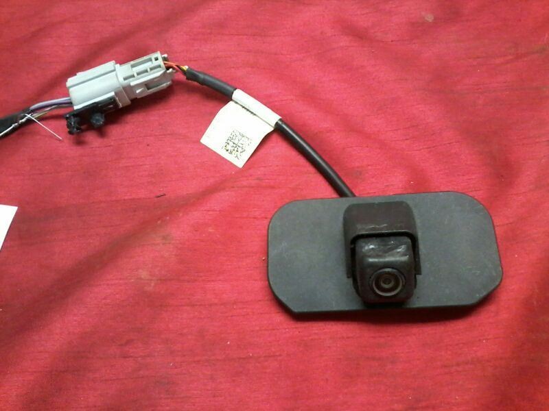 Camera/Projector Camera Front View Windshield Mounted Fits 16-18 CT6 680818