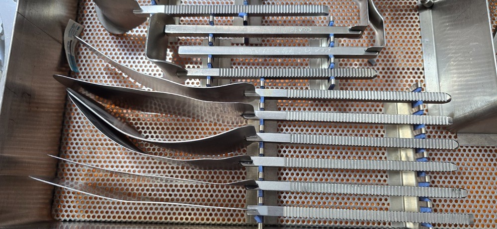 Codman Bookwalter Retractor Set with Tray