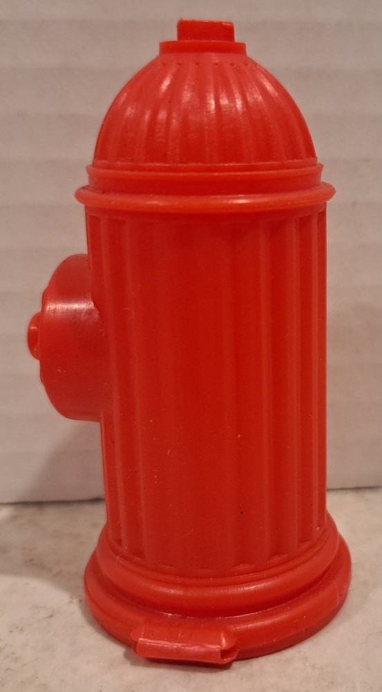 Vintage 1984 Fleer FIRE PLUG Candy Container Bubble Gum RED Hydrant Empty 3"
