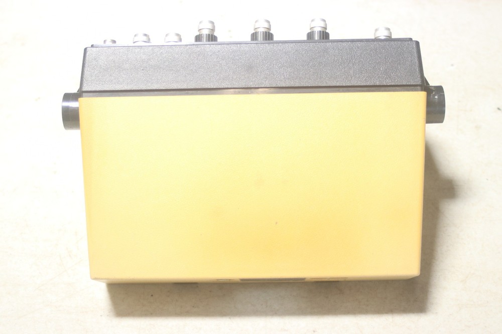 B&K Precision 3300 Pulse Generator with Manual