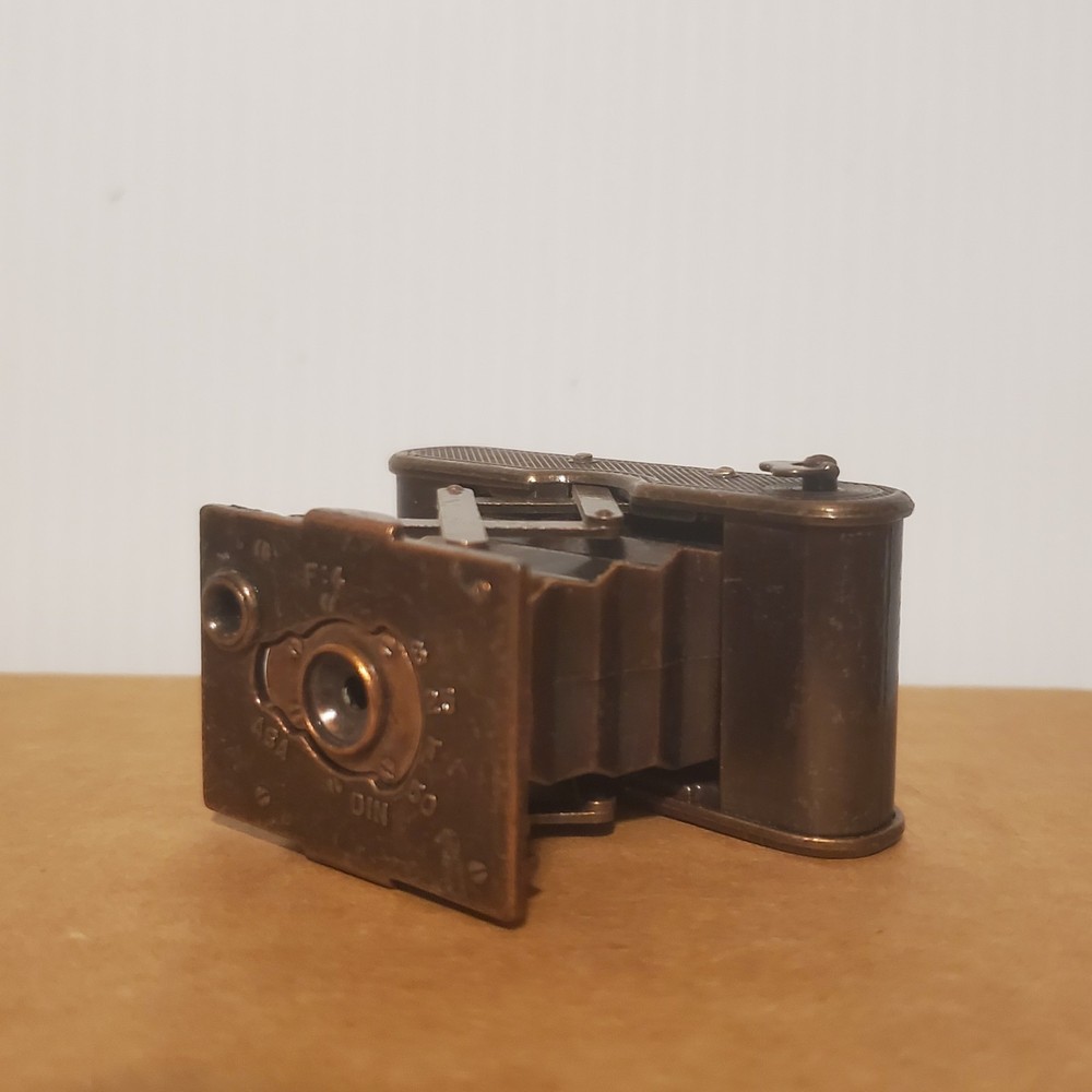 Diecast Pencil  Sharpener  Camera #1016 EMB Marti