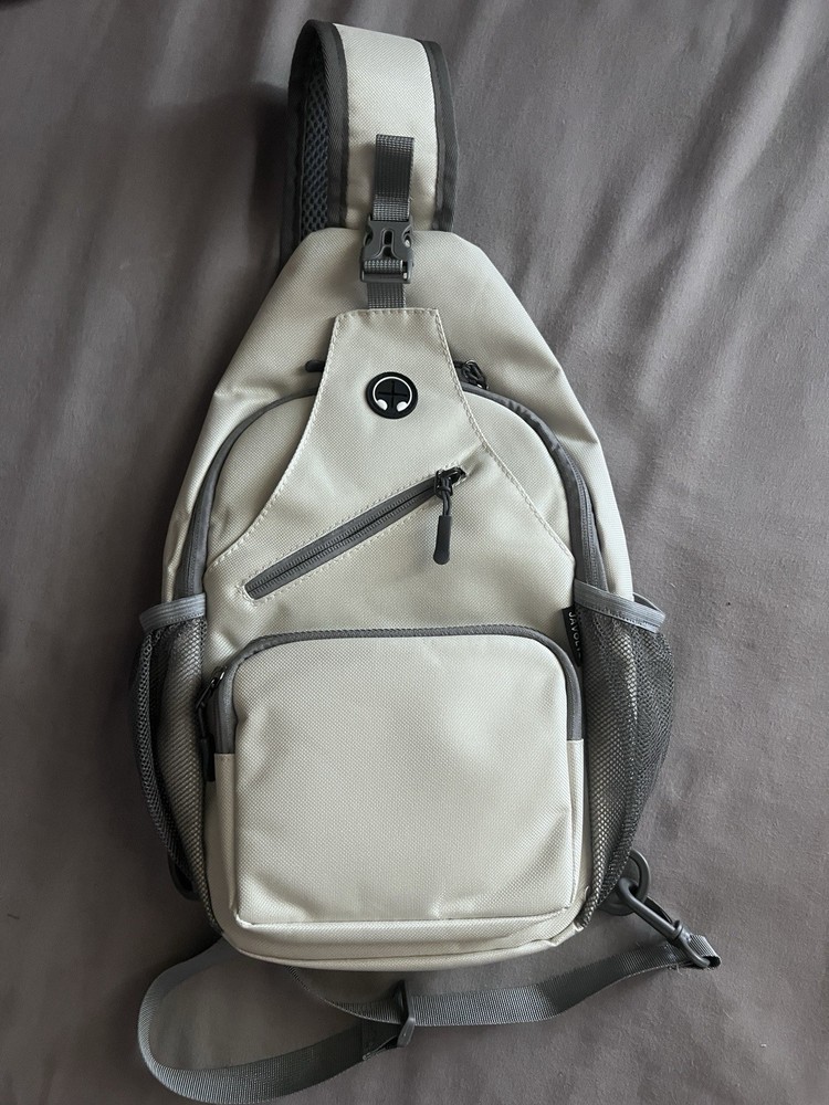 Beige Gray Polyester Daypack, Zip Buckle, Adjustable Padded Straps, 3 Pockets