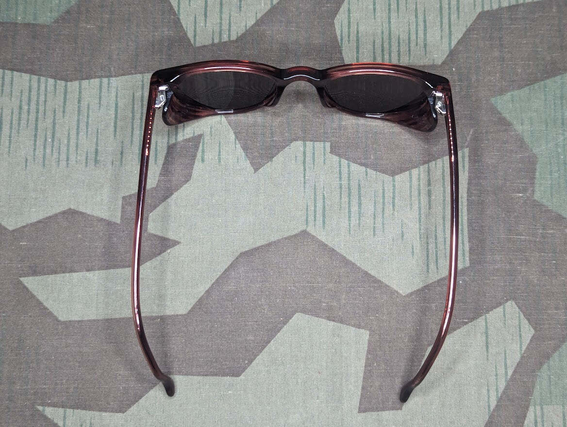 Reproduction WWII German Luftwaffe Umbral Sunglasses Vintage 1940s Red Brown