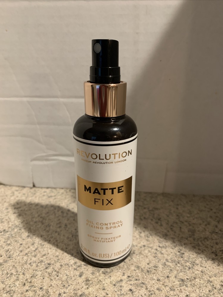 Revolution Matte Fix Oil Control Fixing Spray 3.38 oz (Aa)