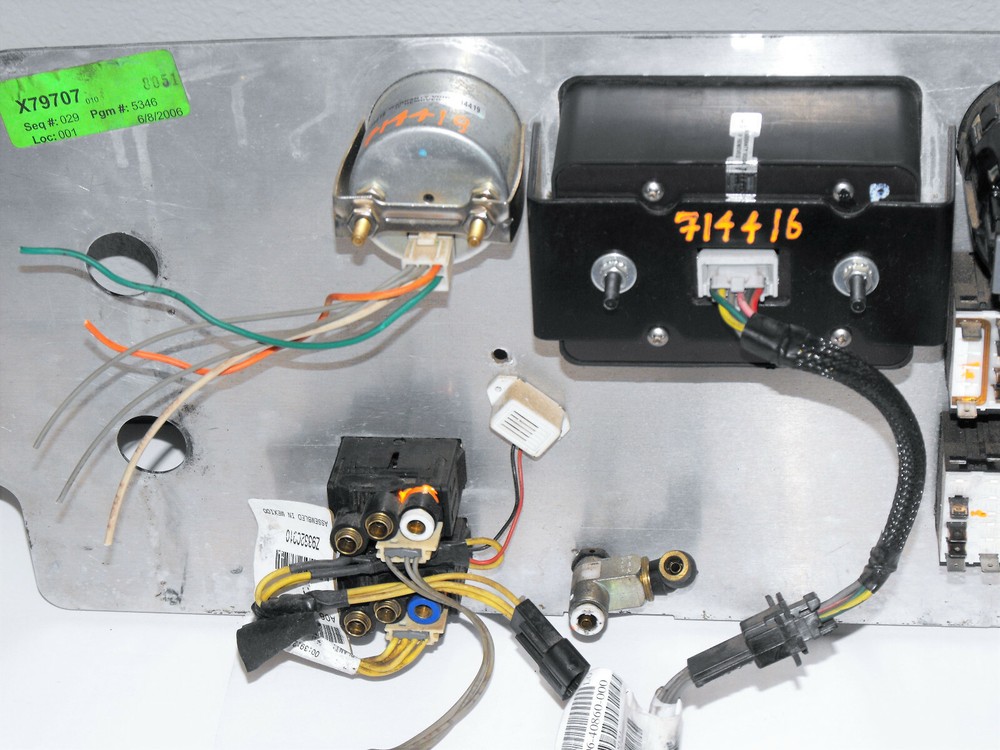 2006 Freightliner Columbia Century Switch Dash Panel